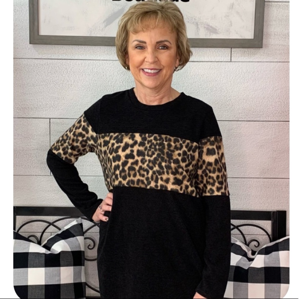 🆕 Boutique Black and Cheetah Top